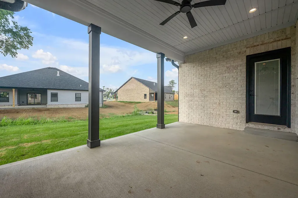 221 Madison Avenue Nicholasville KY 40356