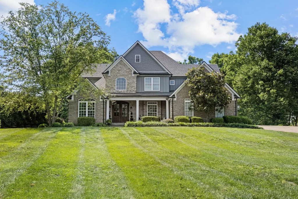 104 Deerfield Circle Nicholasville KY 40356