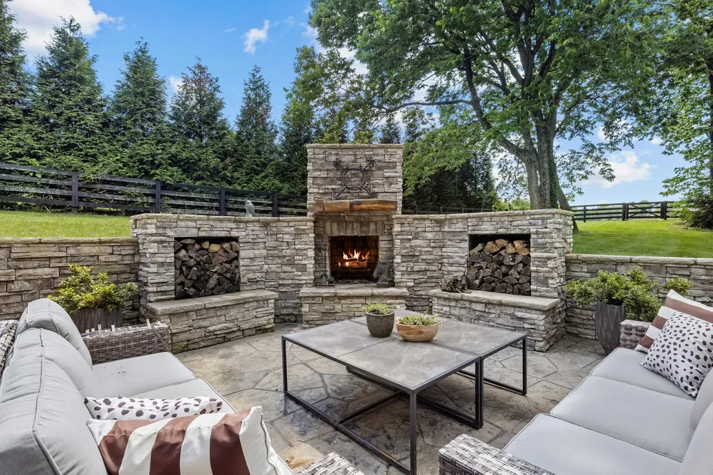 104 Deerfield Circle Nicholasville KY 40356