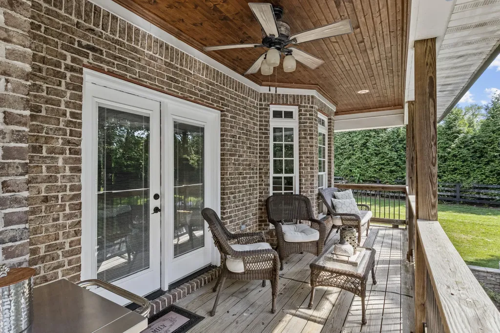 104 Deerfield Circle Nicholasville KY 40356
