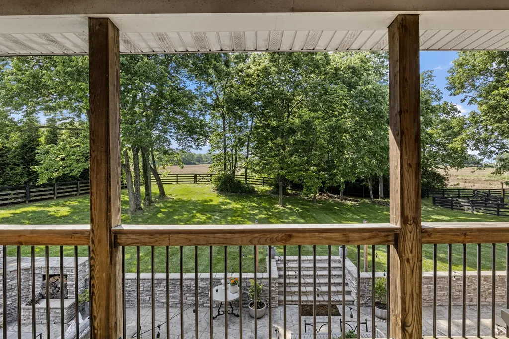 104 Deerfield Circle Nicholasville KY 40356