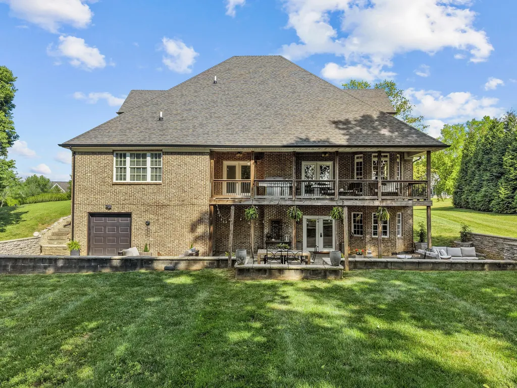 104 Deerfield Circle Nicholasville KY 40356