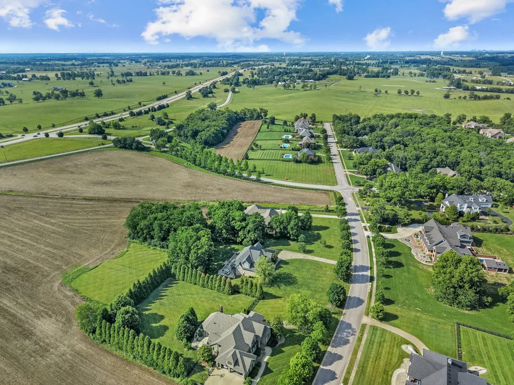 104 Deerfield Circle Nicholasville KY 40356