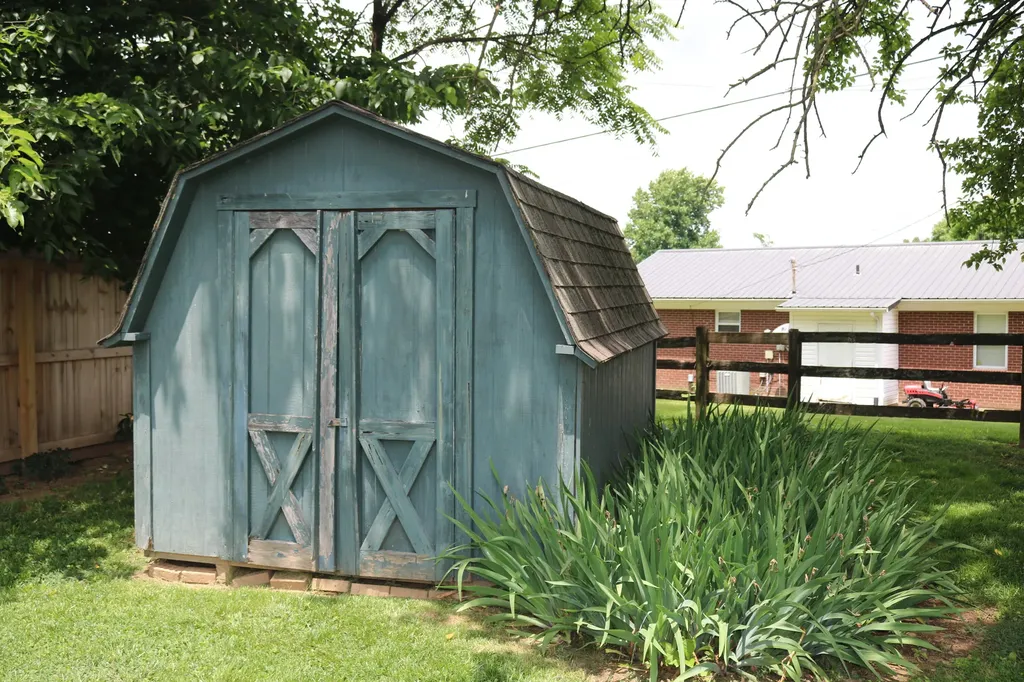 106 Clinton Drive Paris KY 40361