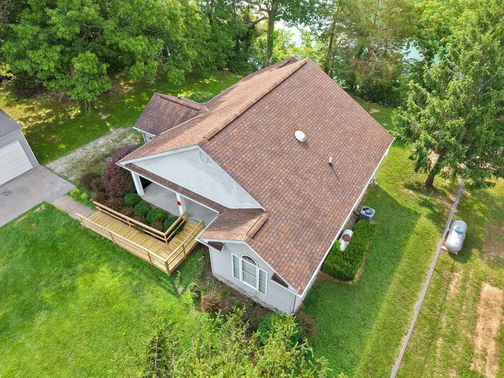 175 S Riverwood Burnside KY 41519