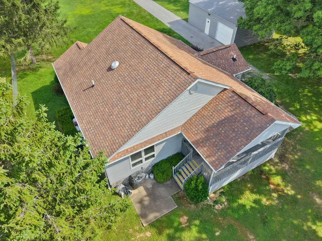 175 S Riverwood Bronston KY 42518
