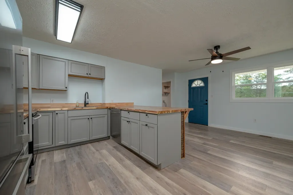 2230 W U.s. 60 Morehead KY 40351