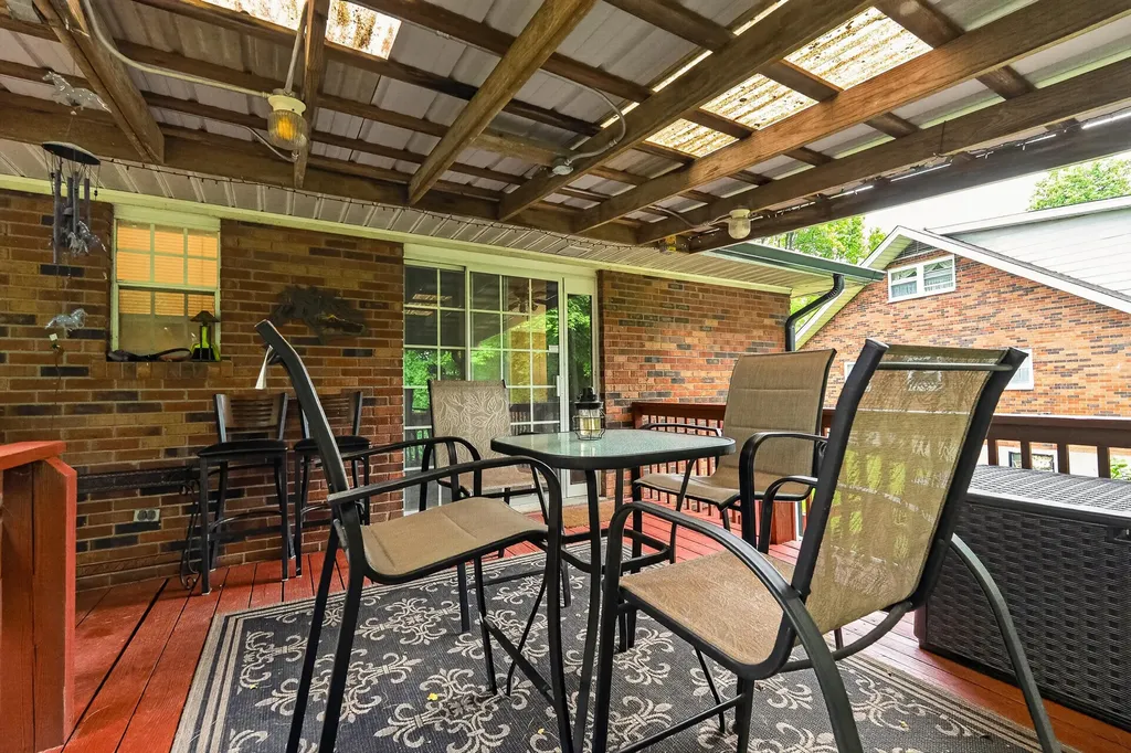 210 Ridgelea Drive Williamstown KY 41097