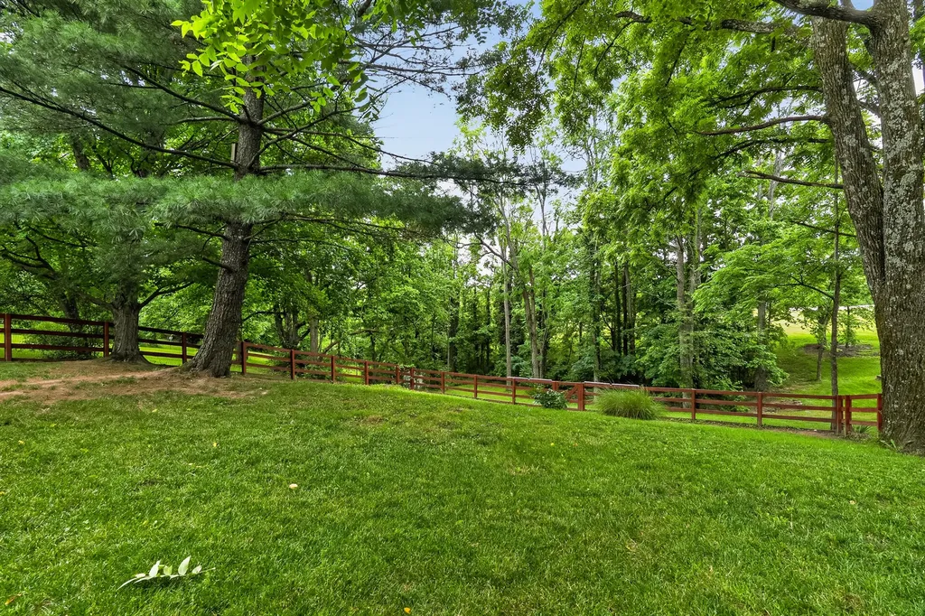 210 Ridgelea Drive Williamstown KY 41097