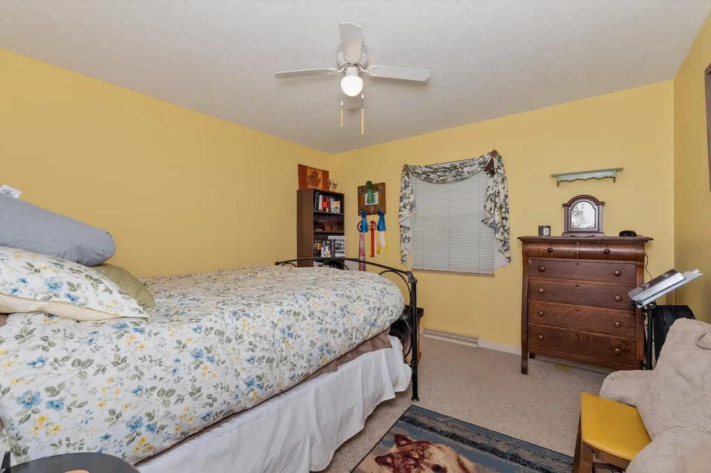 210 Ridgelea Drive Williamstown KY 41097