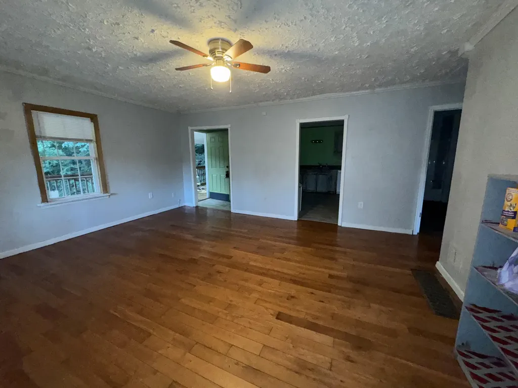 154 Gray Buck Drive Mt Vernon KY 40456