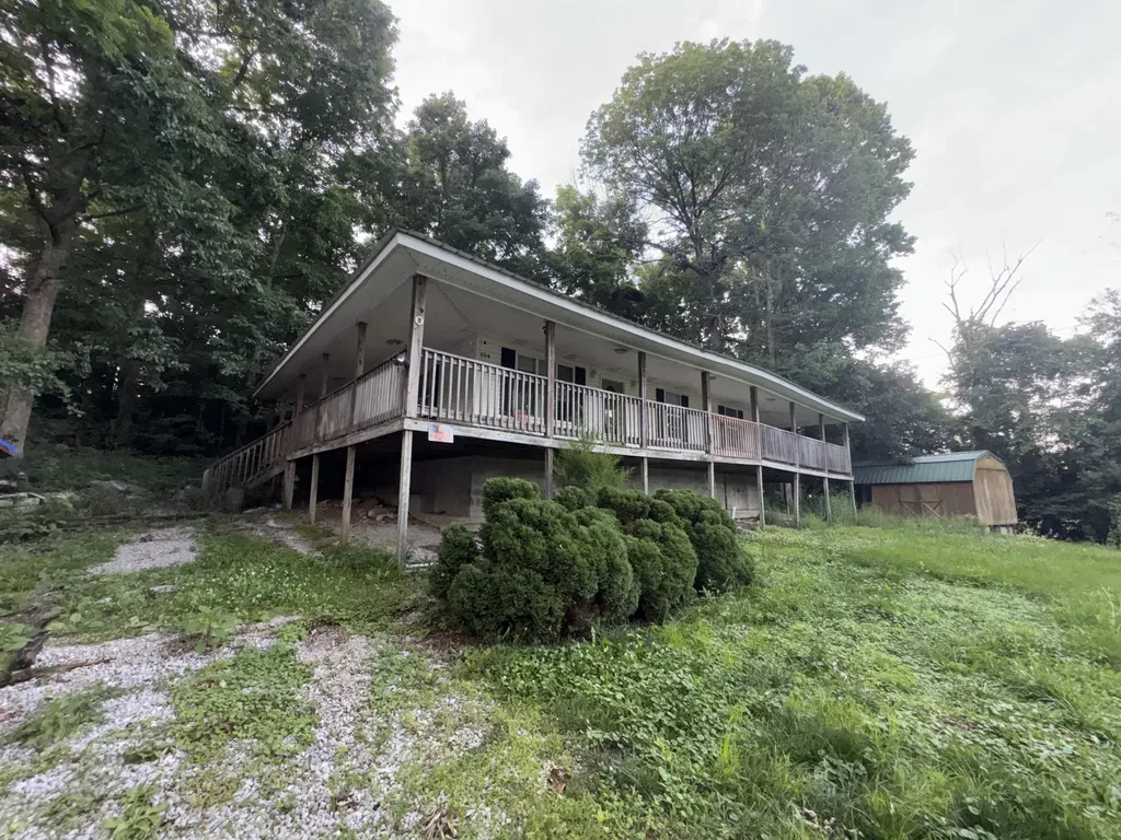 154 Gray Buck Drive Mt Vernon KY 40456
