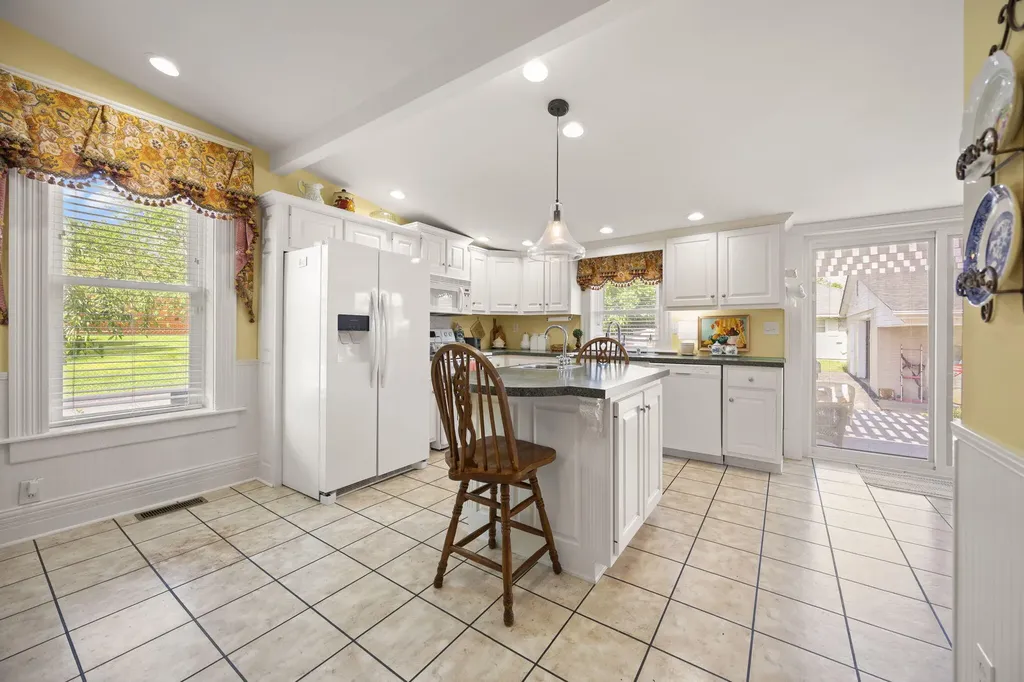 209 Lexington Road Lancaster KY 40444