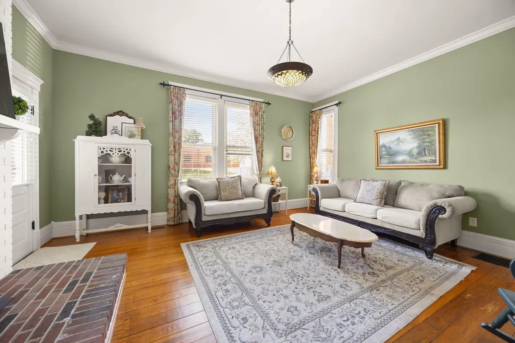 209 Lexington Road Lancaster KY 40444