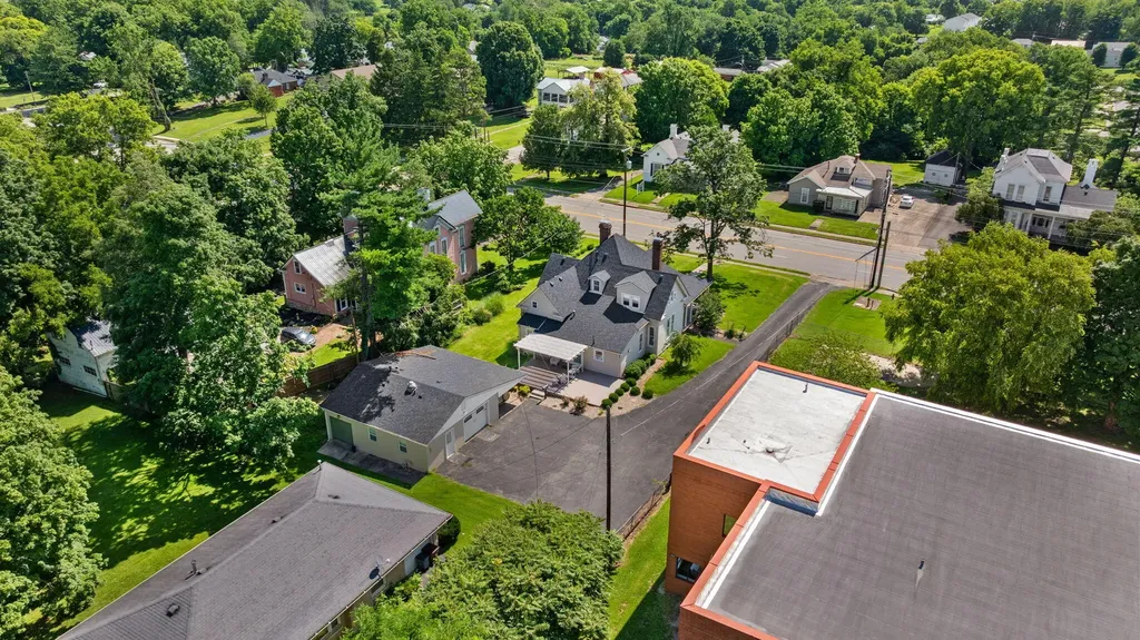 209 Lexington Road Lancaster KY 40444