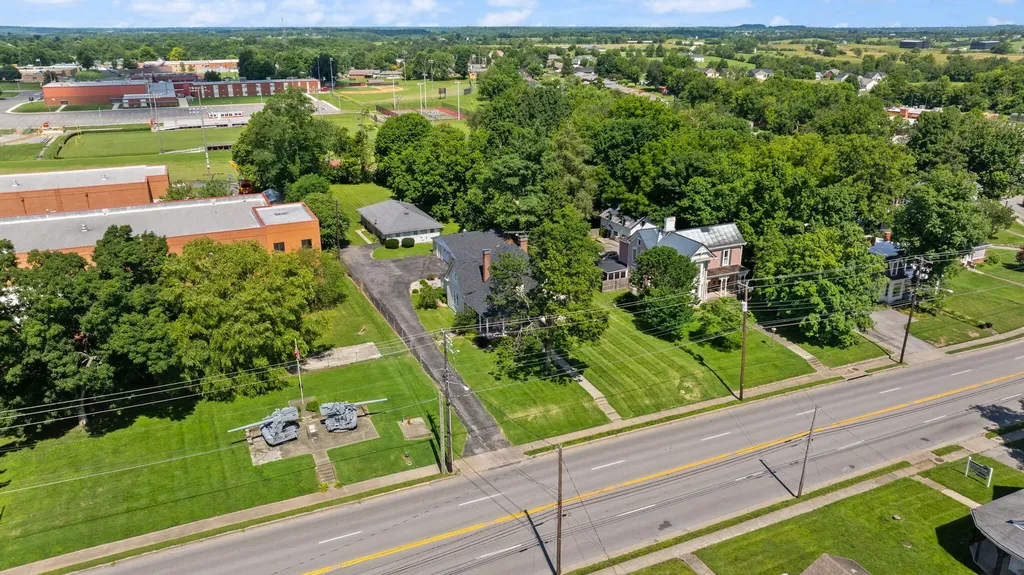 209 Lexington Road Lancaster KY 40444