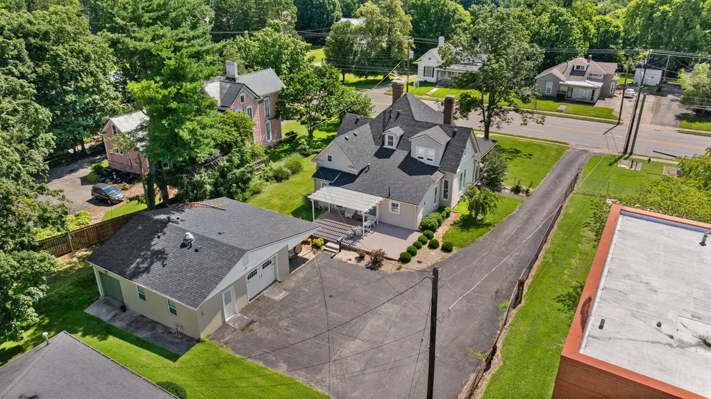 209 Lexington Road Lancaster KY 40444
