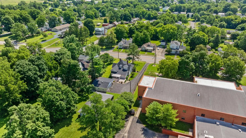 209 Lexington Road Lancaster KY 40444