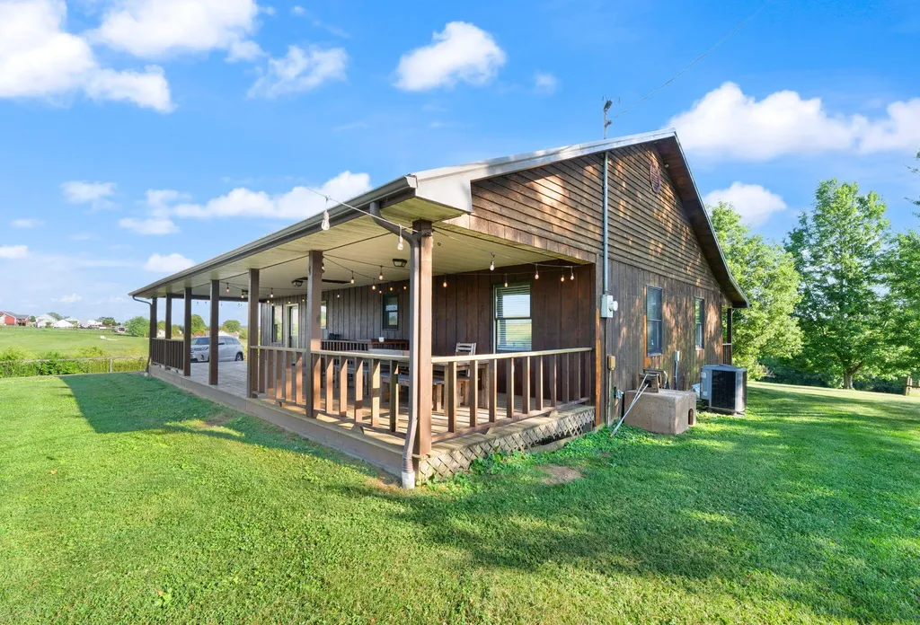 2371 Howards Mill Road Mt Sterling KY 40353