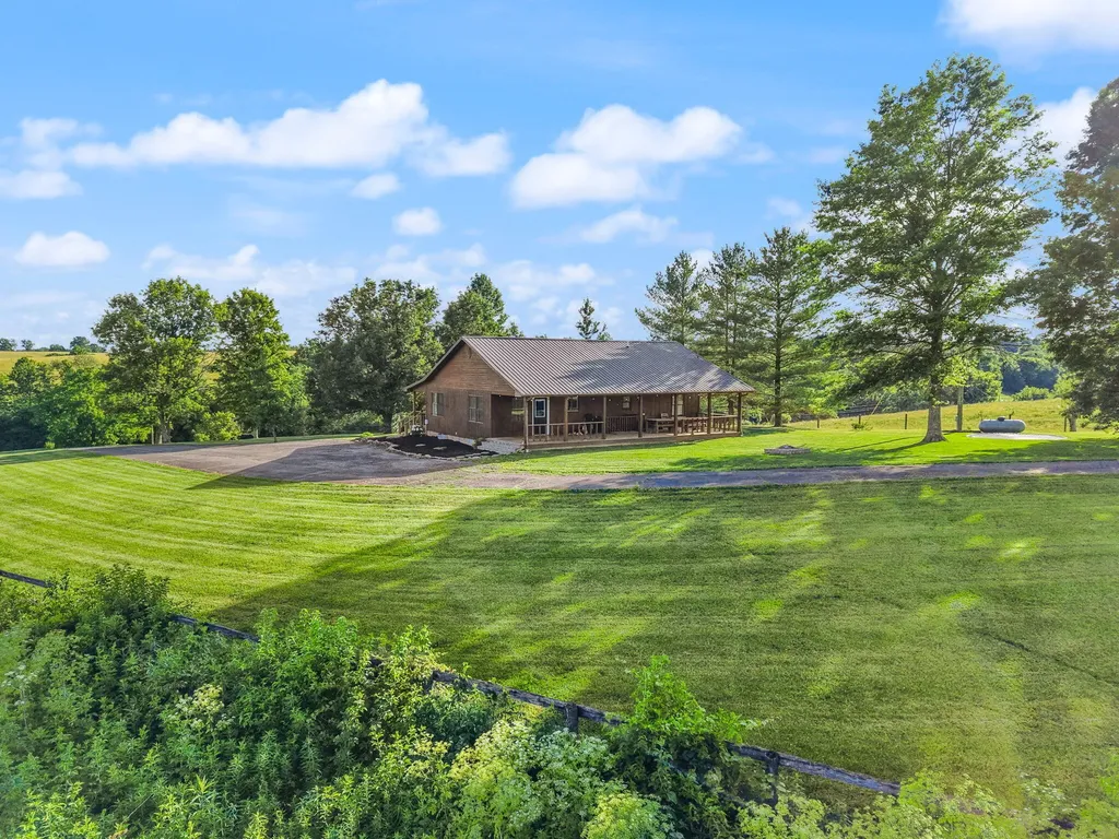 2371 Howards Mill Road Mt Sterling KY 40353