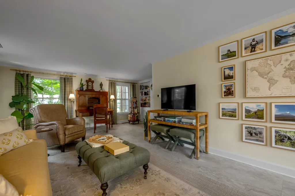 245 Holiday Road Lexington KY 40502