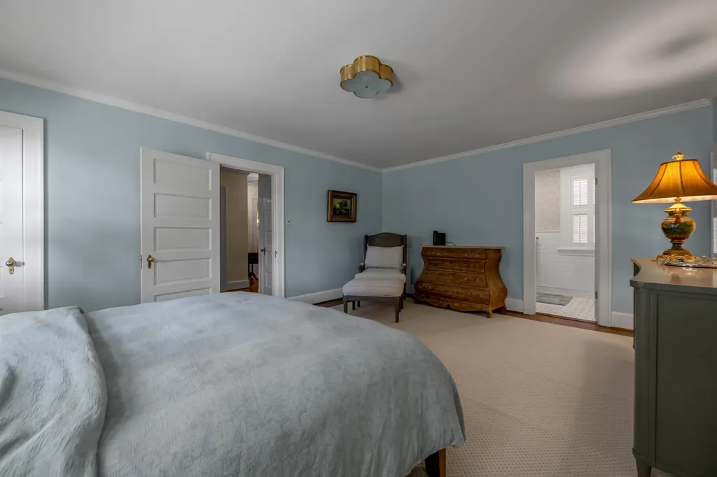 245 Holiday Road Lexington KY 40502