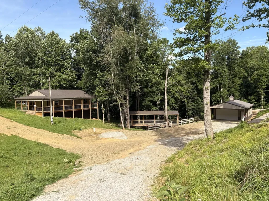 950 Bates Road Nancy KY 42544