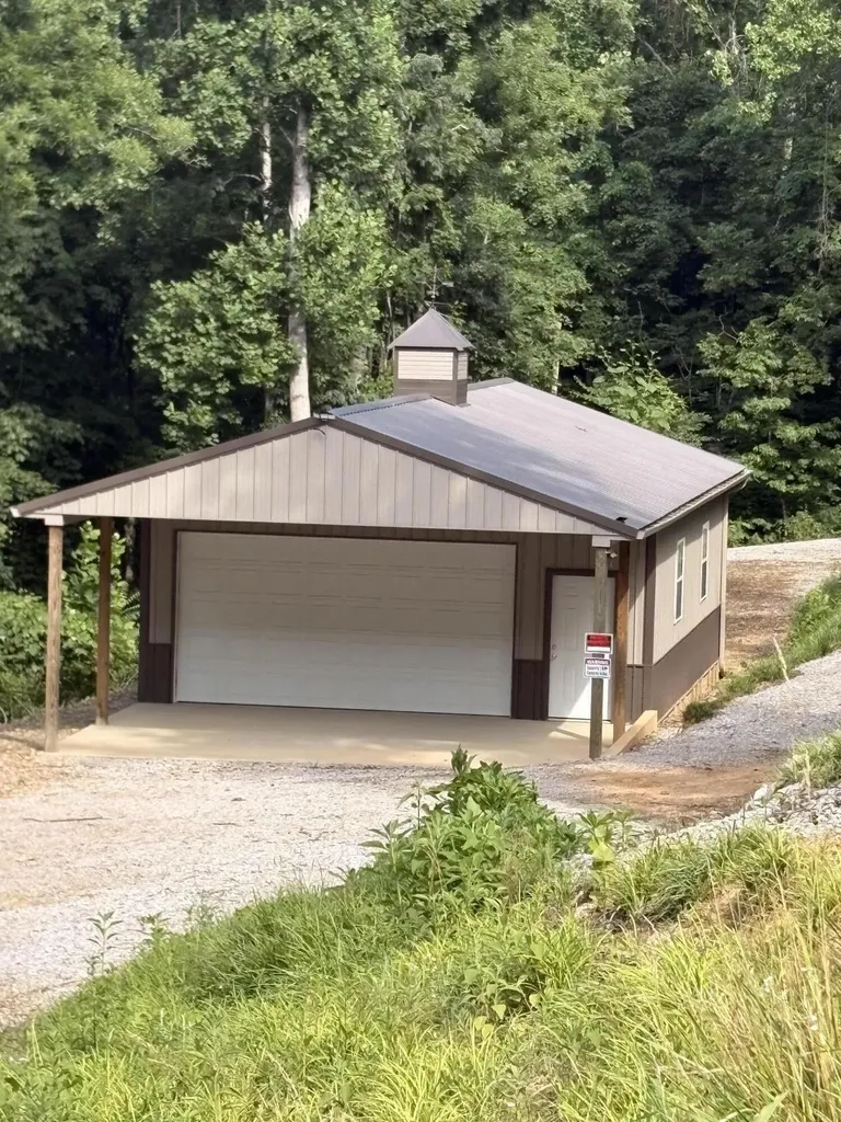 950 Bates Road Nancy KY 42544