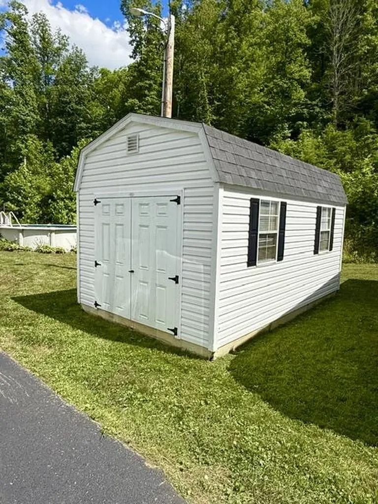 1560 Stamper Branch Road Campton KY 41301