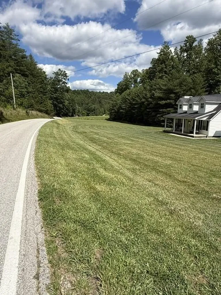 1560 Stamper Branch Road Campton KY 41301