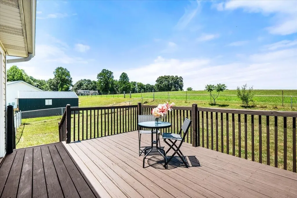 115 Cam Court Drive Lily KY 40740