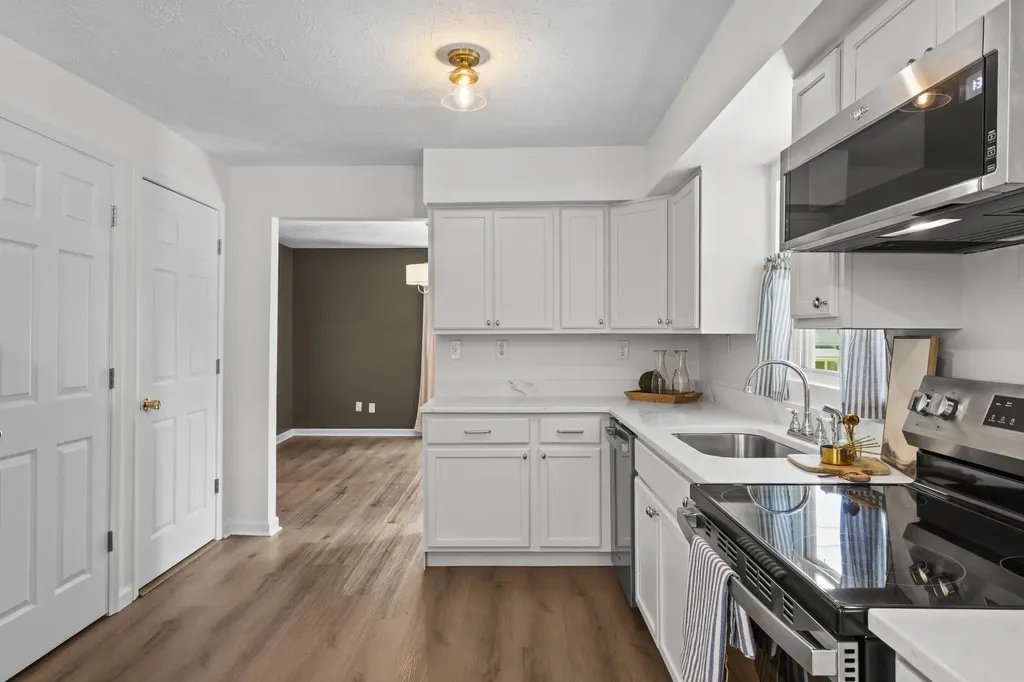 103 W Brown Street Nicholasville KY 40356