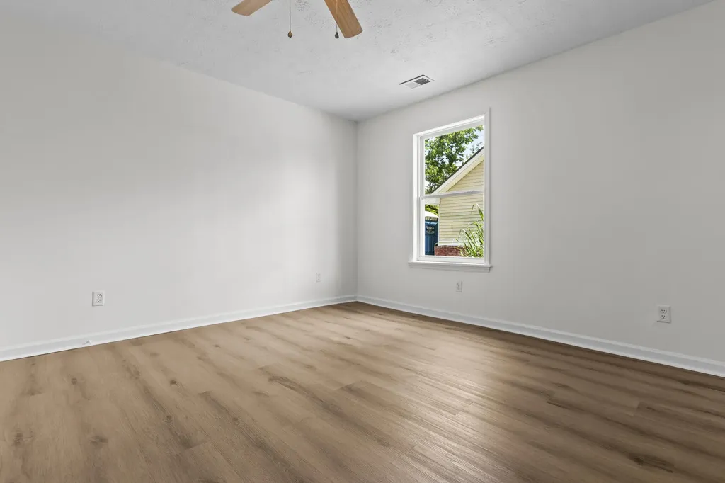 103 W Brown Street Nicholasville KY 40356