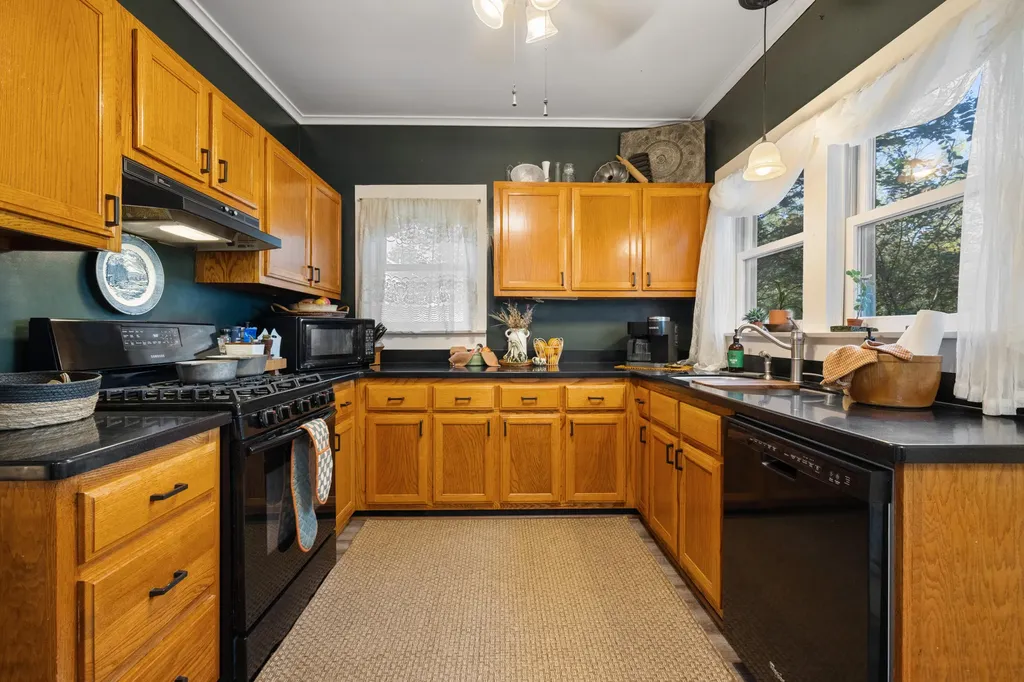 507 S 6th Street Murray KY 42071