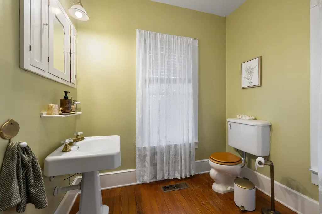 507 S 6th Street Murray KY 42071
