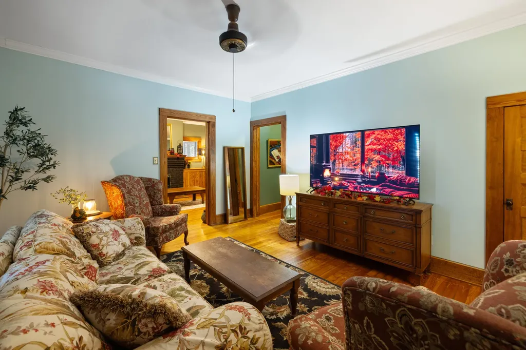 507 S 6th Street Murray KY 42071