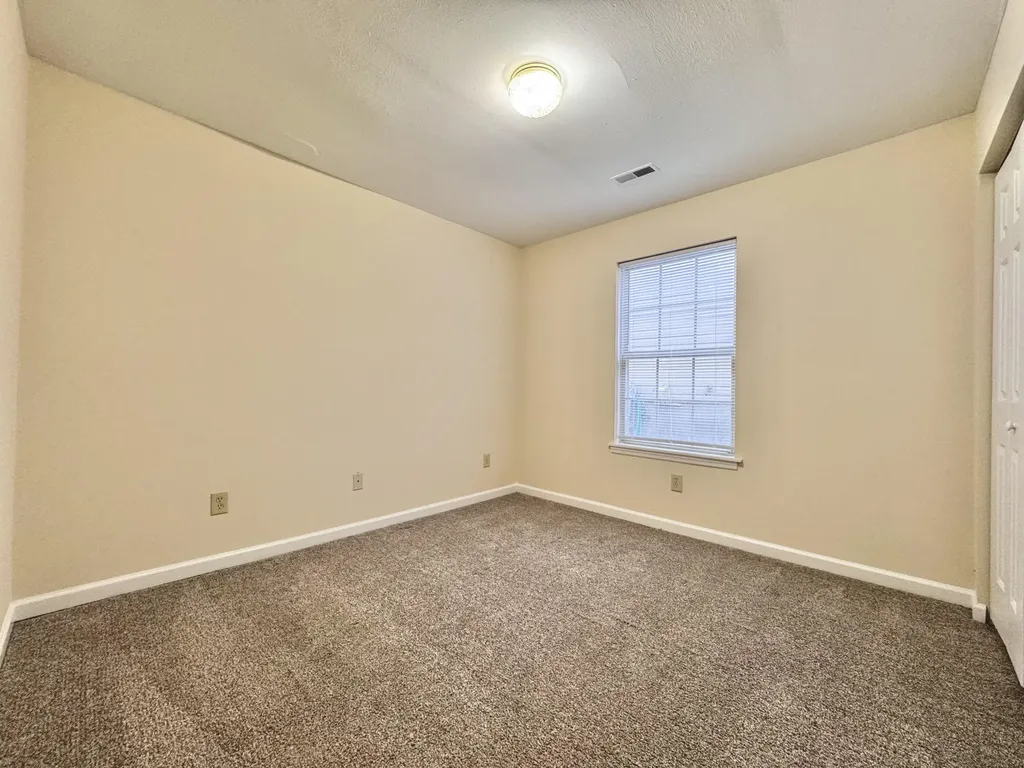 649 Hugging Bear Lane Lexington KY 40509