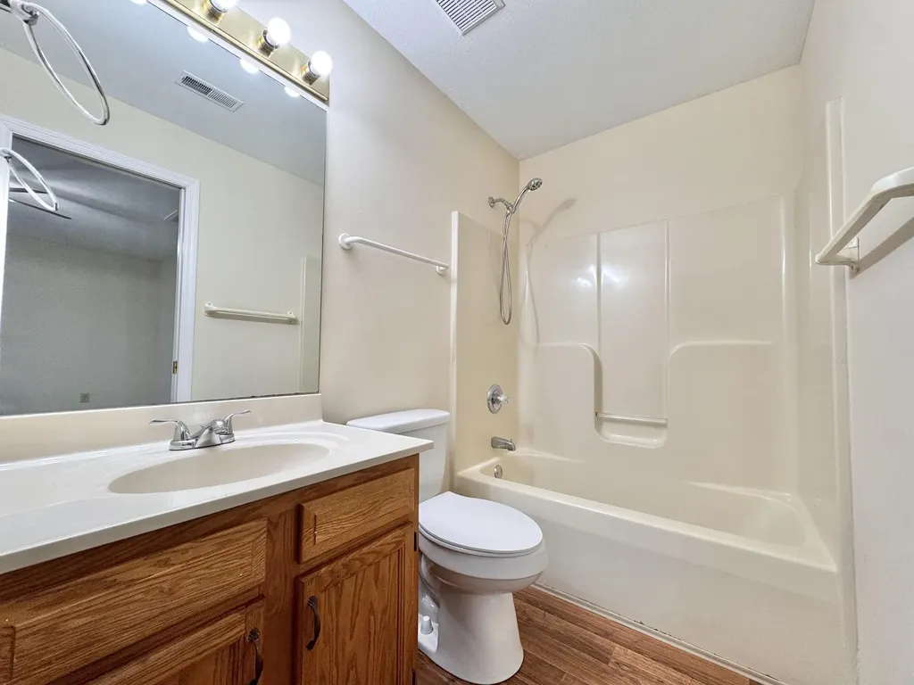 649 Hugging Bear Lane Lexington KY 40509
