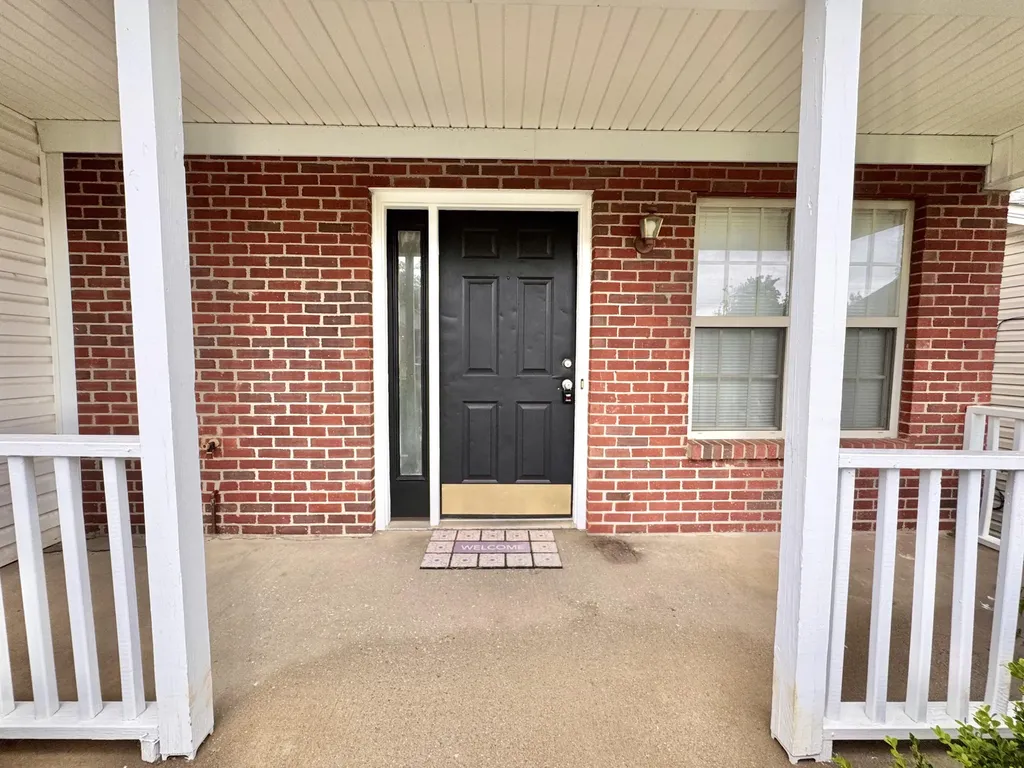 649 Hugging Bear Lane Lexington KY 40509
