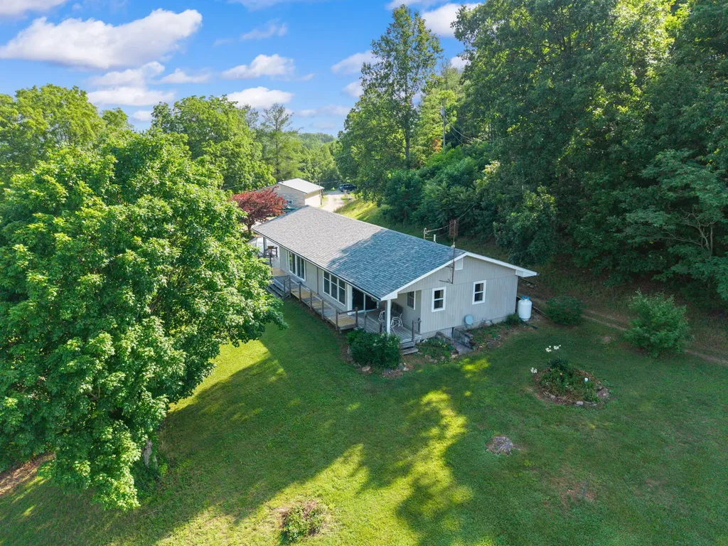 343 Blue Sky Lane Orlando KY 40460