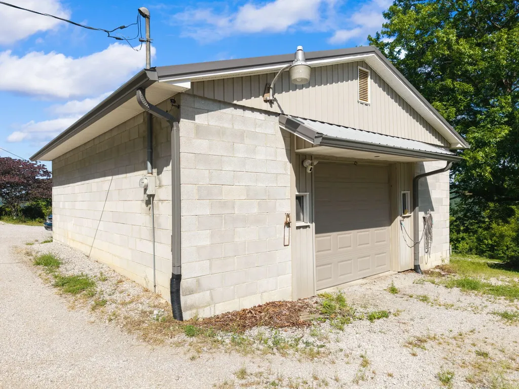 343 Blue Sky Lane Orlando KY 40460