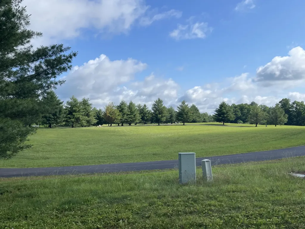 52 52 Zion Loop Russell Springs KY 42642