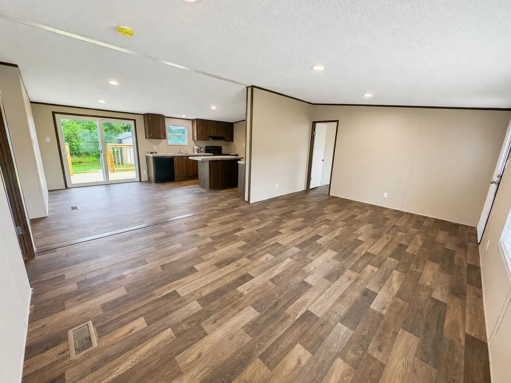 81 Buncombe Church Road Eubank KY 42567