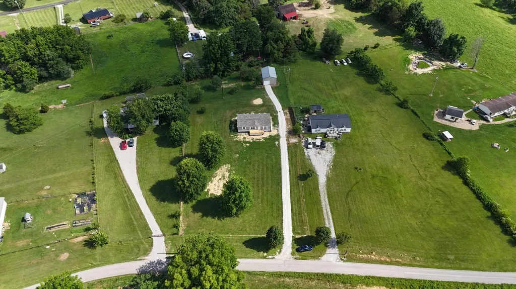 81 Buncombe Church Road Eubank KY 42567