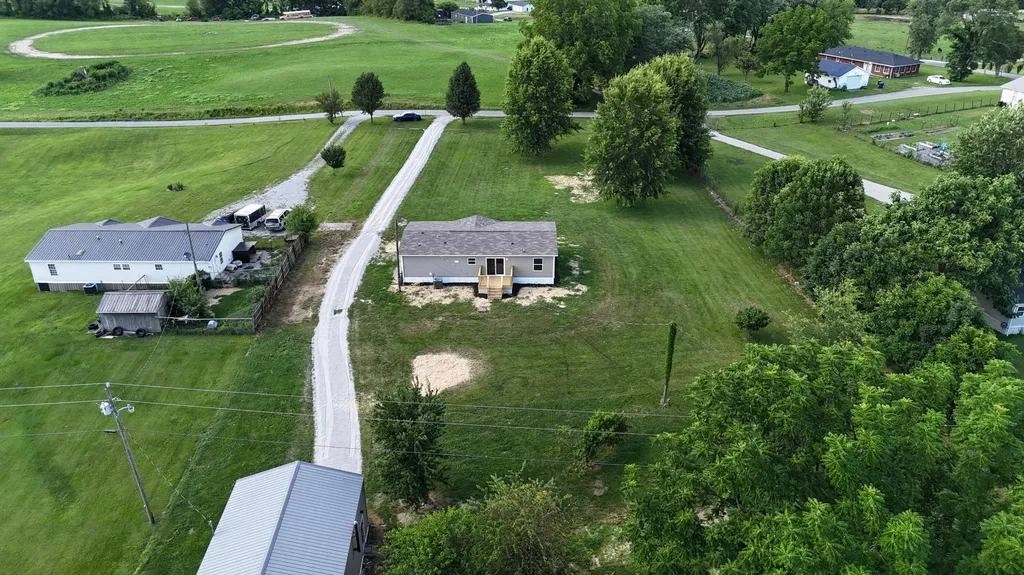 81 Buncombe Church Road Eubank KY 42567