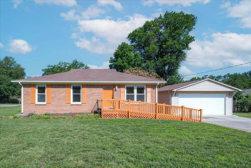 3869 Lee Adams Lane Lexington KY 40514