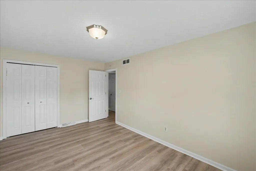 3869 Lee Adams Lane Lexington KY 40514