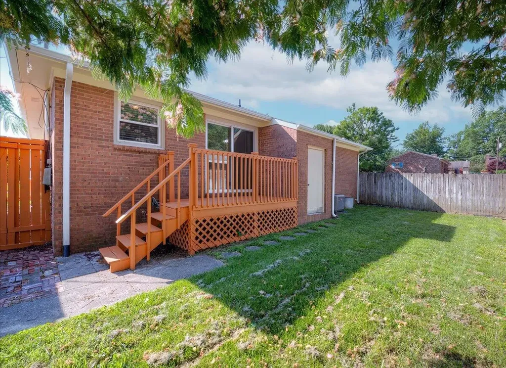3869 Lee Adams Lane Lexington KY 40514