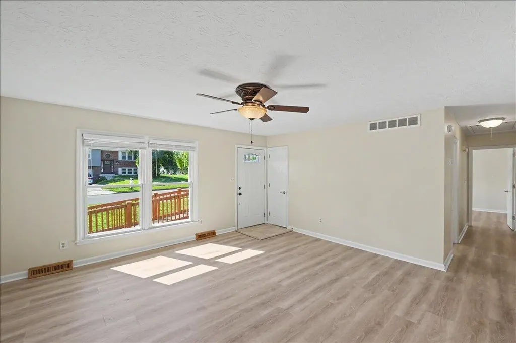 3869 Lee Adams Lane Lexington KY 40514