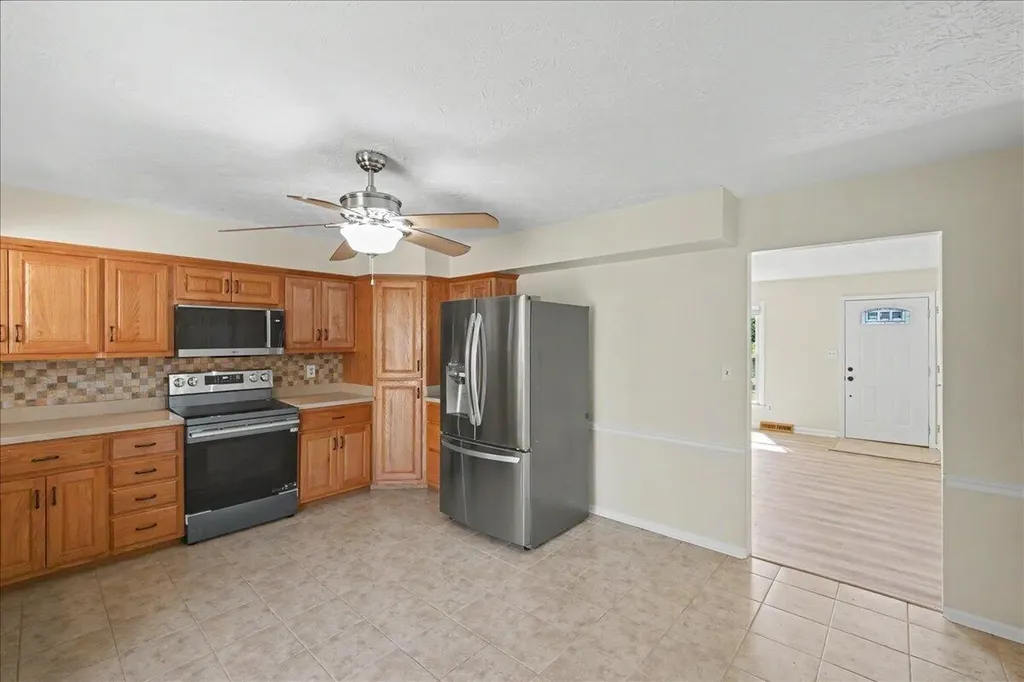 3869 Lee Adams Lane Lexington KY 40514